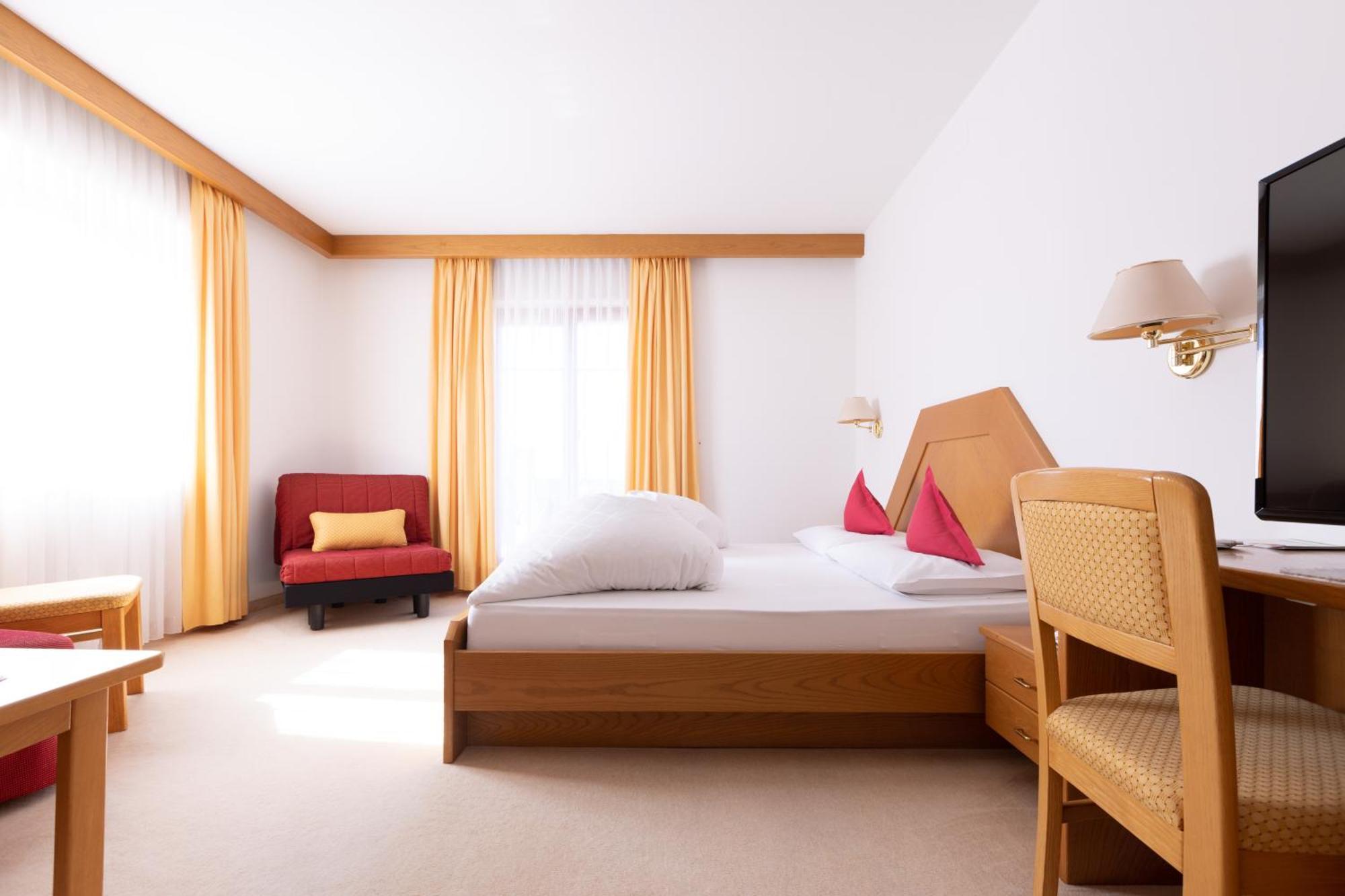 B&B Hotel Mair Am Turm Тироло Экстерьер фото